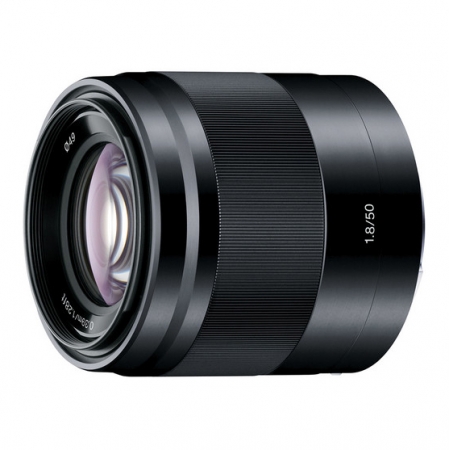 Sony E 50mm f/1.8 OSS